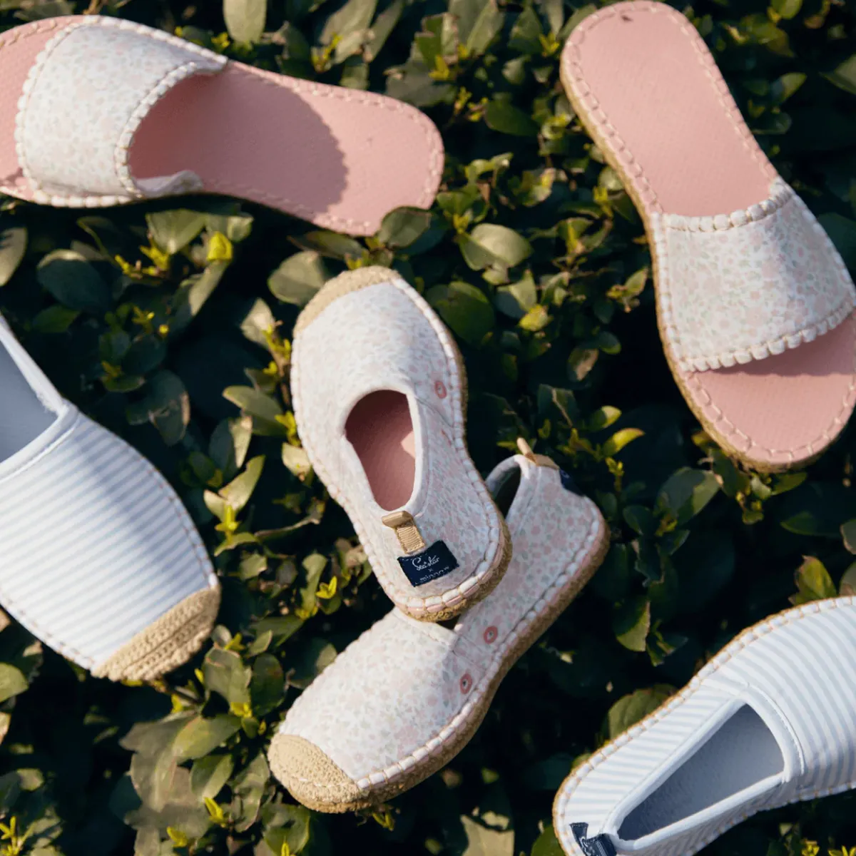 minnow X Sea Star Women's Antique Floral Cabana Slide | Swim New