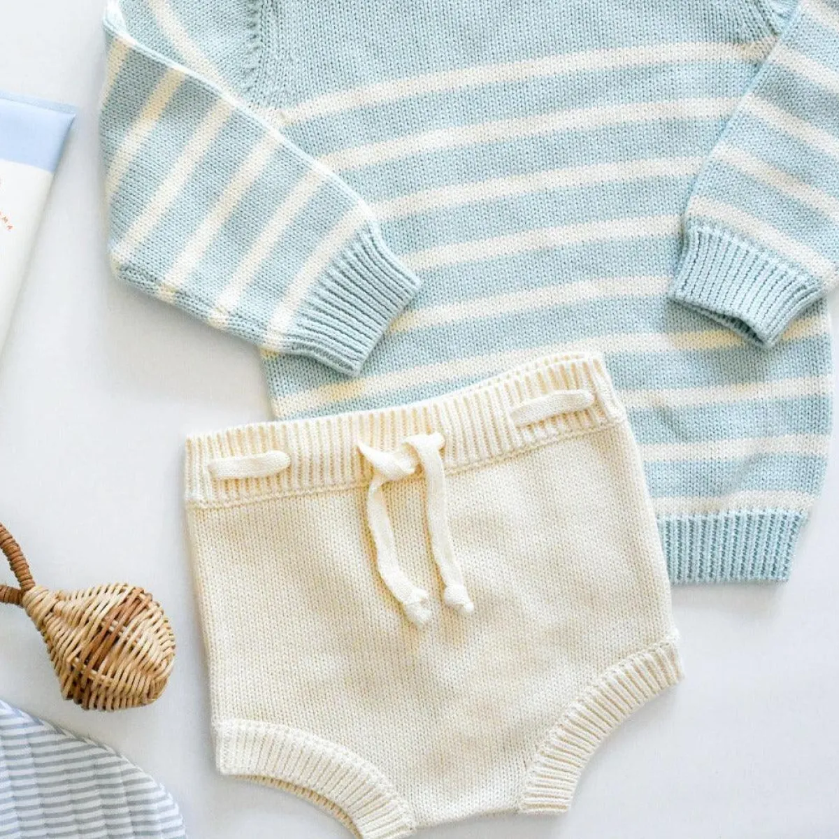 minnow Unisex Knit Short Cream Fashion