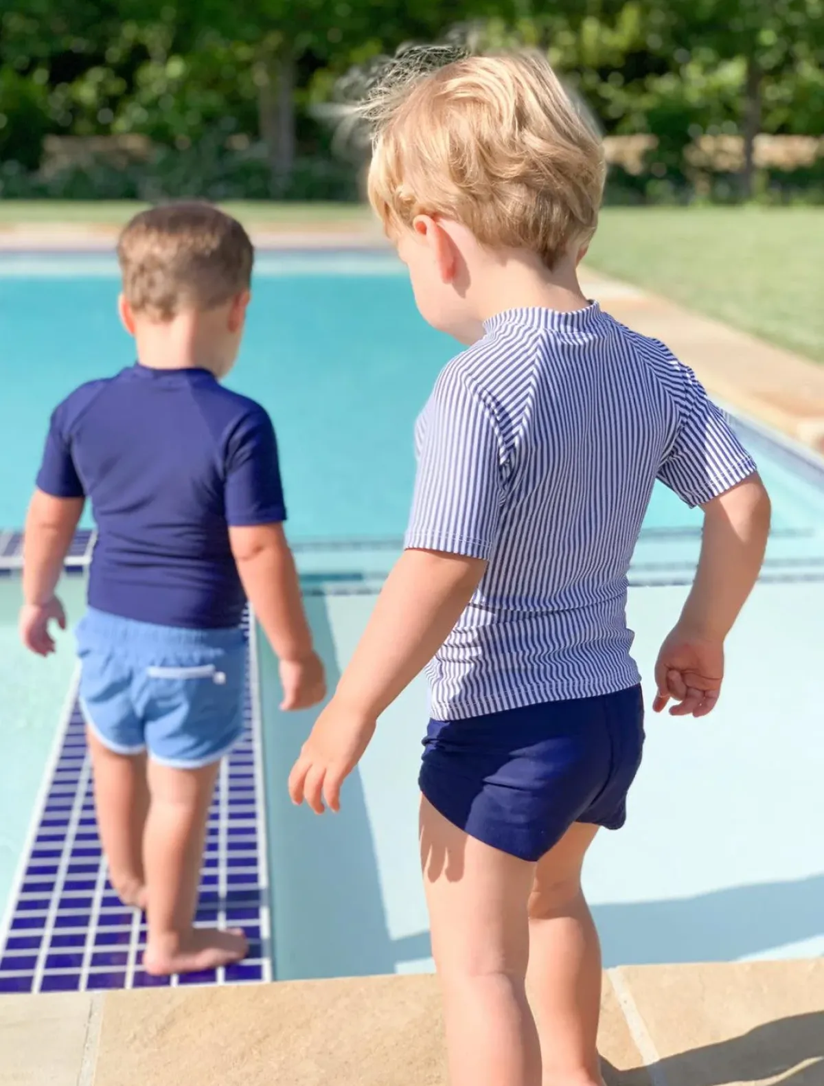 minnow Unisex Navy Stripe Short Sleeve Rashguard Hot